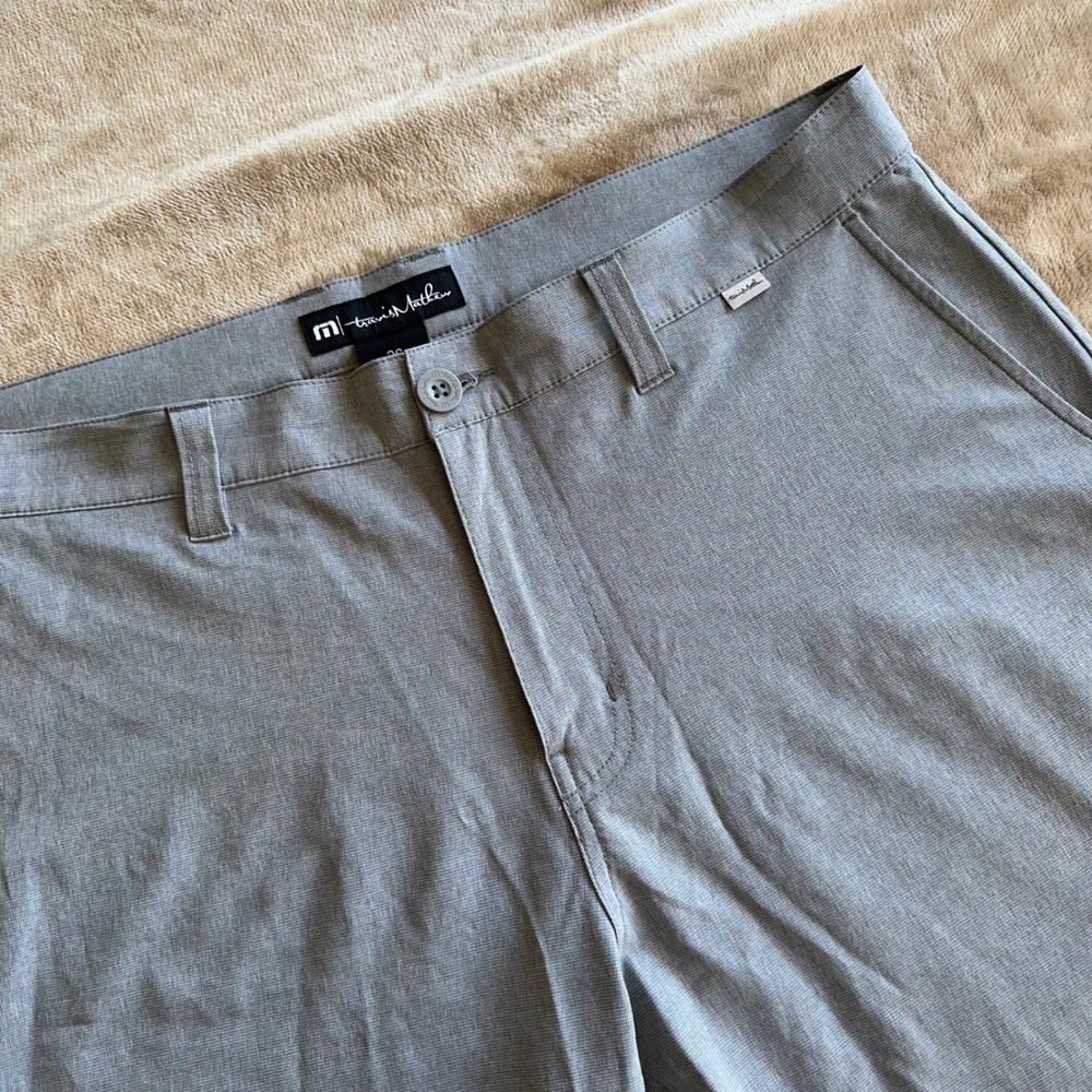 Travis Mathew Golf Shorts Mens 36 Grey Heather Stretch Performance Excellent